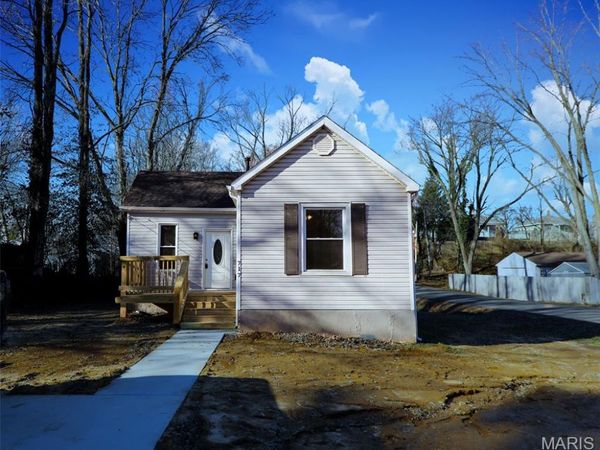 717 N Morrison Avenue, Collinsville, IL 62234