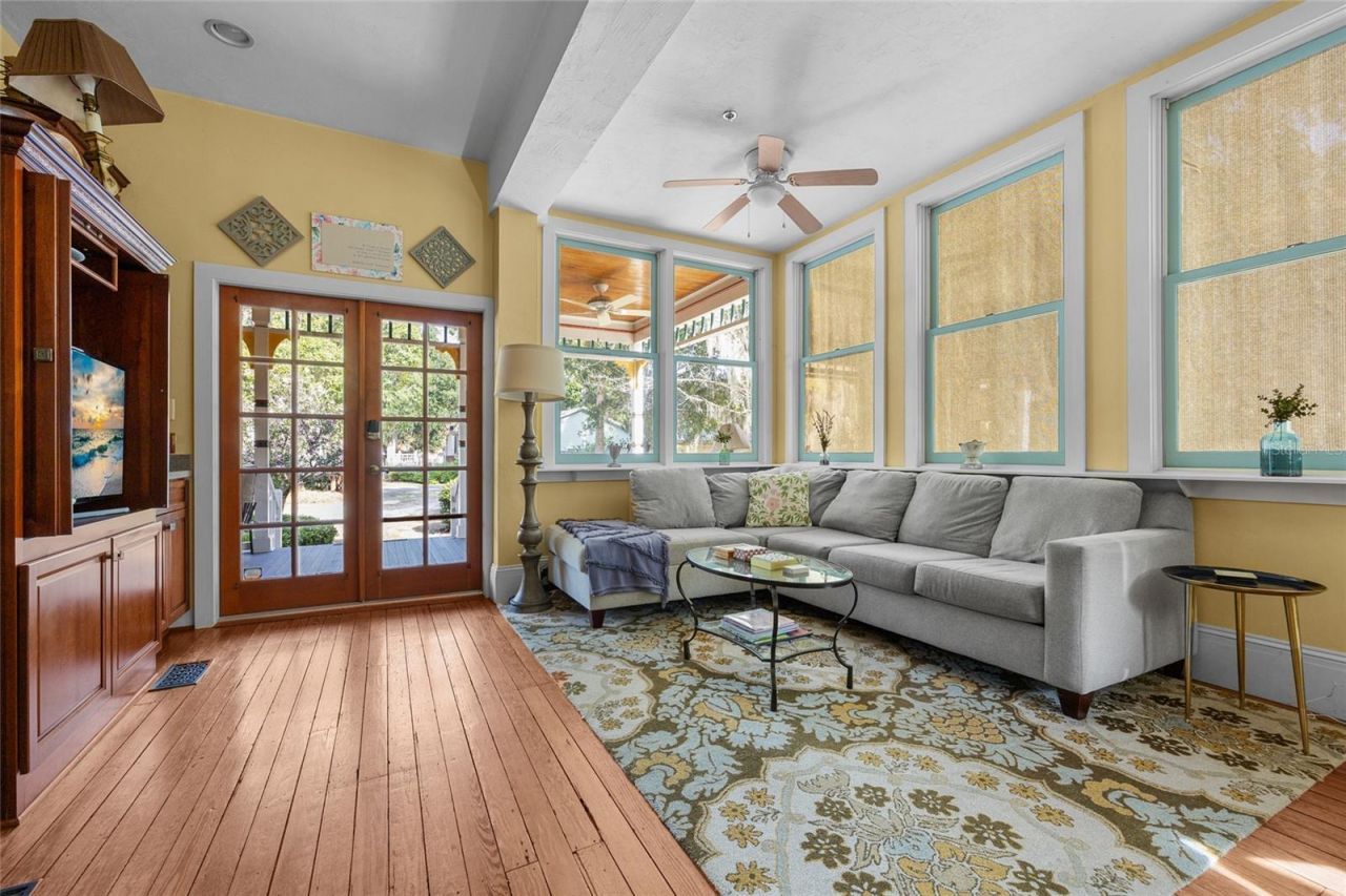 221 SE 7th Street, Gainesville, FL 32601 Photo