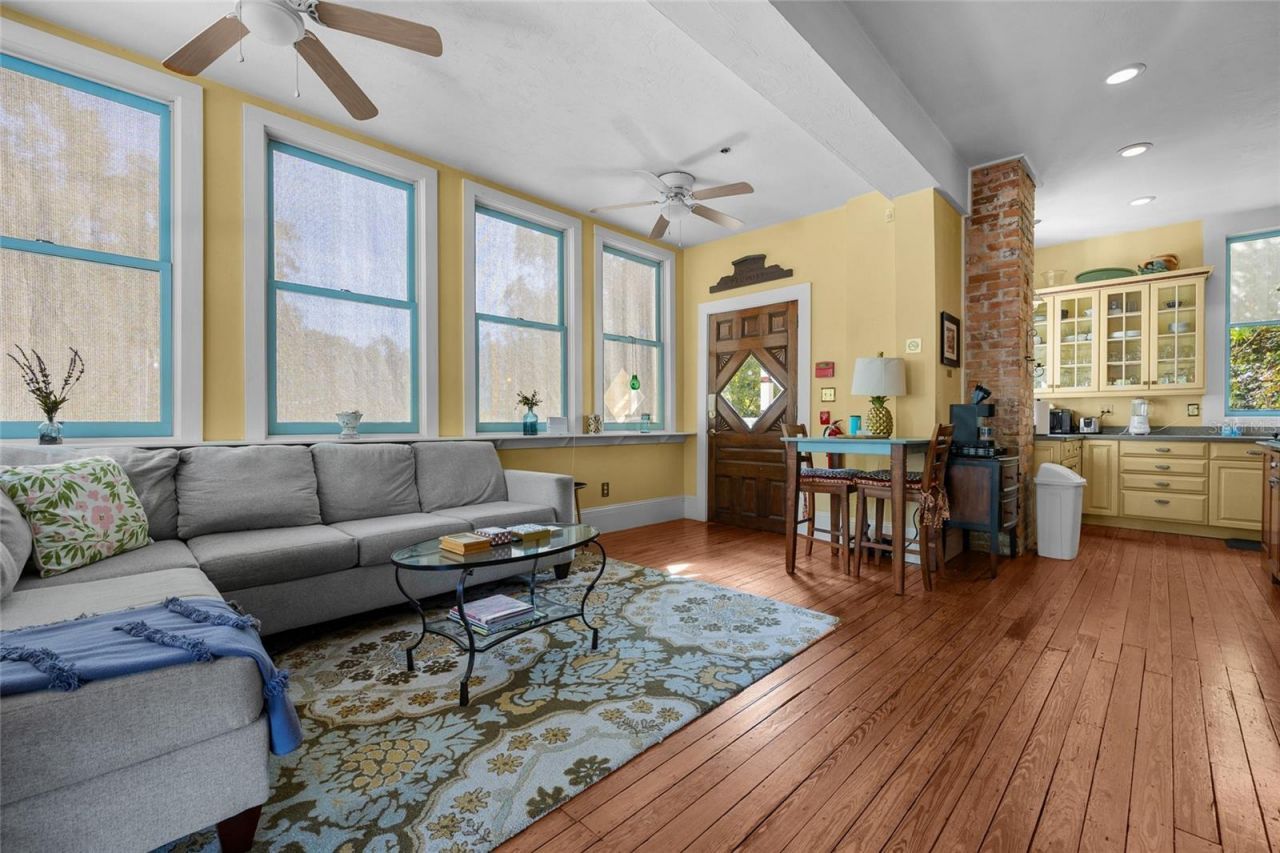 221 SE 7th Street, Gainesville, FL 32601 Photo