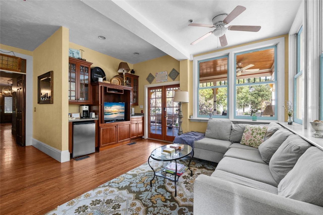 221 SE 7th Street, Gainesville, FL 32601 Photo