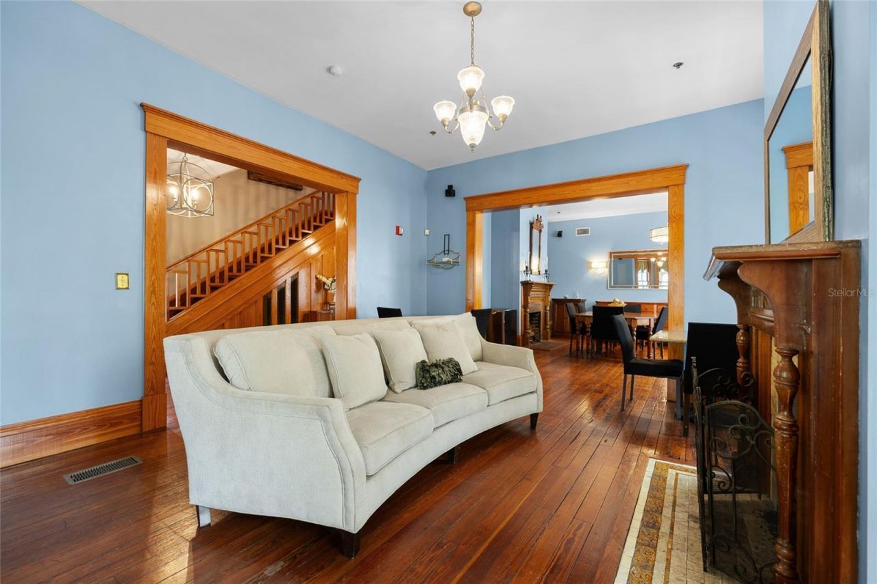 221 SE 7th Street, Gainesville, FL 32601 Photo