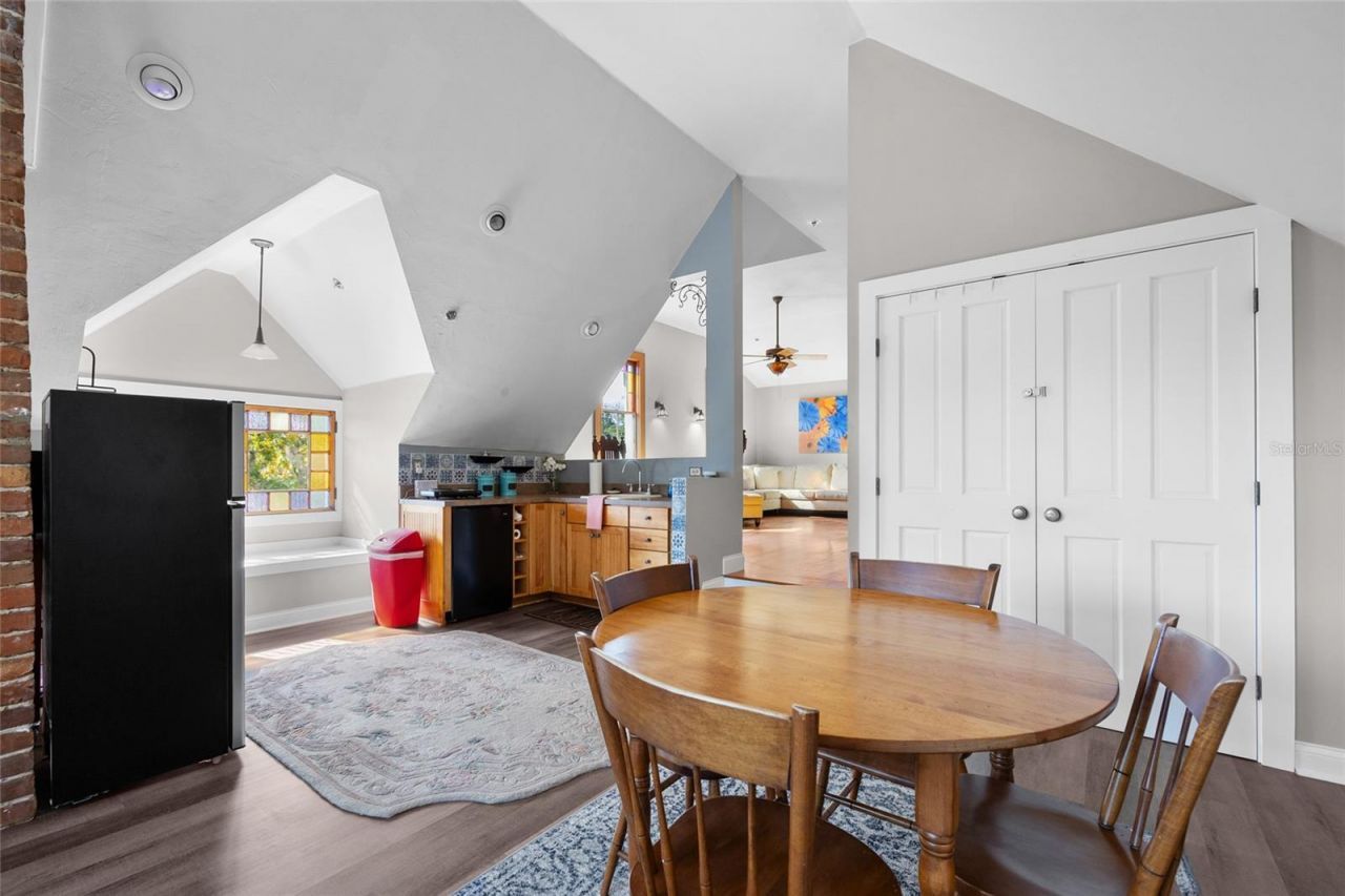 221 SE 7th Street, Gainesville, FL 32601 Photo