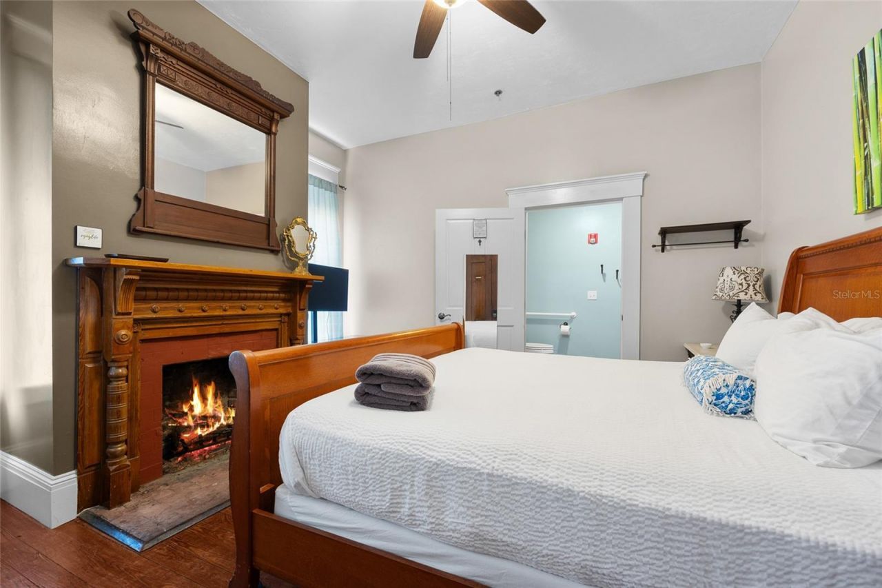 221 SE 7th Street, Gainesville, FL 32601 Photo