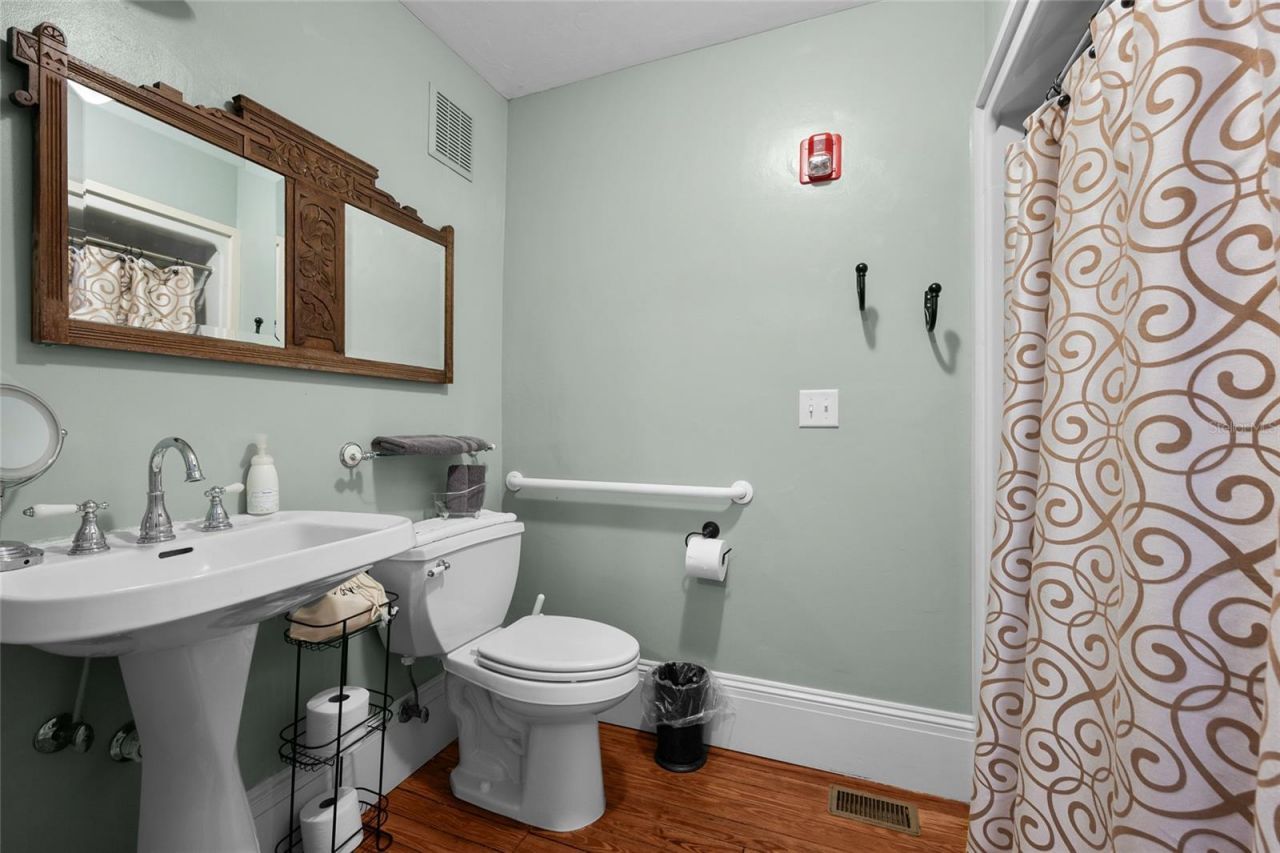 221 SE 7th Street, Gainesville, FL 32601 Photo