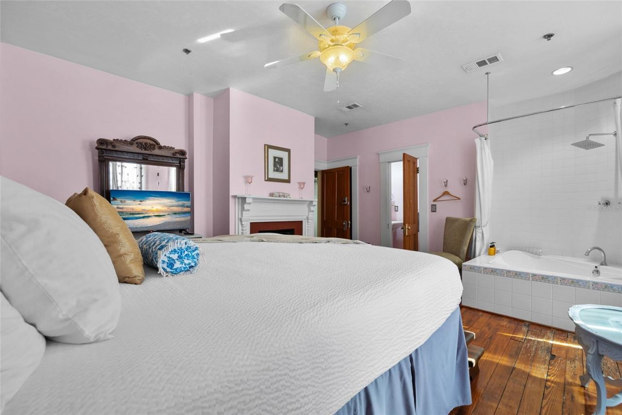 221 SE 7th Street, Gainesville, FL 32601 Photo