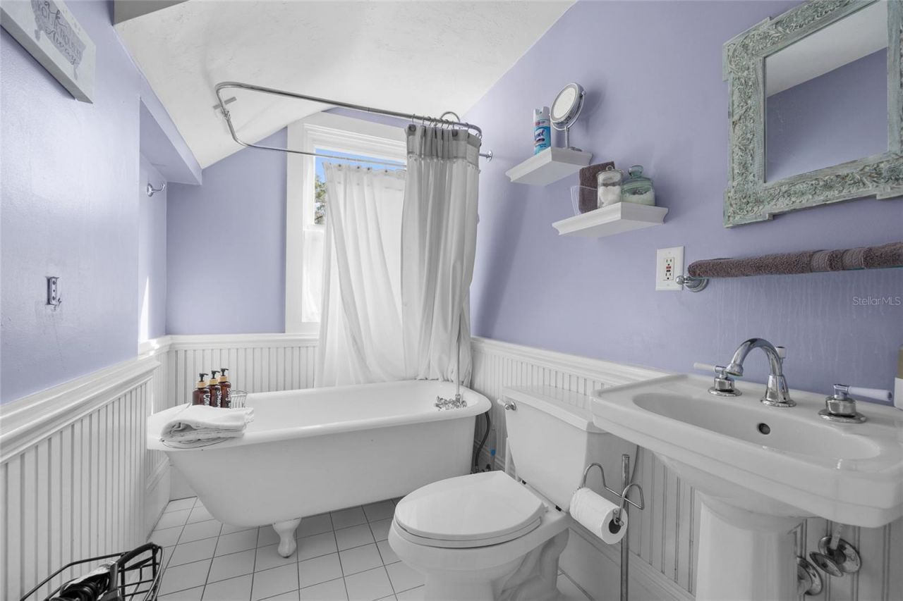 221 SE 7th Street, Gainesville, FL 32601 Photo