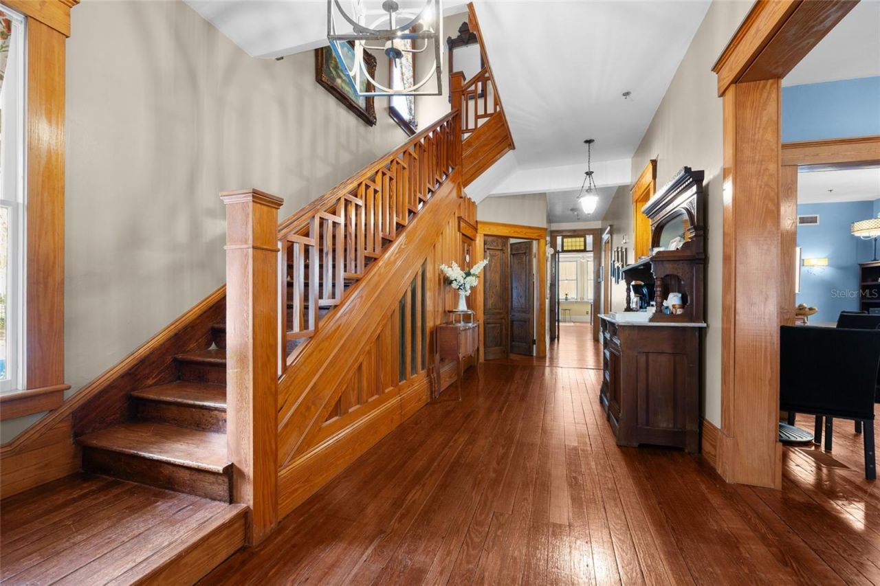 221 SE 7th Street, Gainesville, FL 32601 Photo