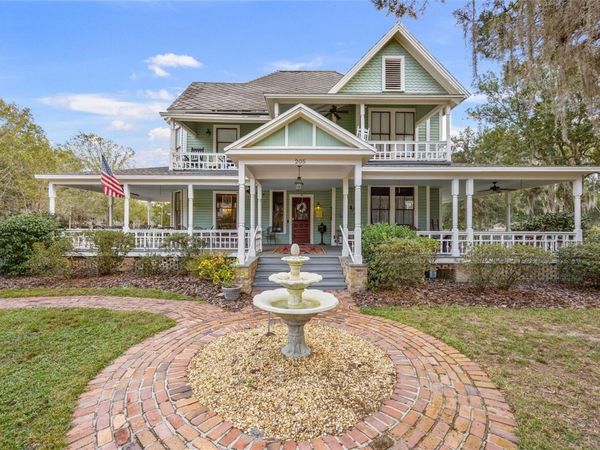 205 SE 7TH STREET, GAINESVILLE, FL 32601