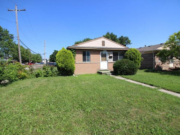 34740 Beaconsfield Street, Clinton Twp, MI 48035