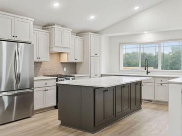 21423 Cottonwood Street NW, Oak Grove, MN 55448