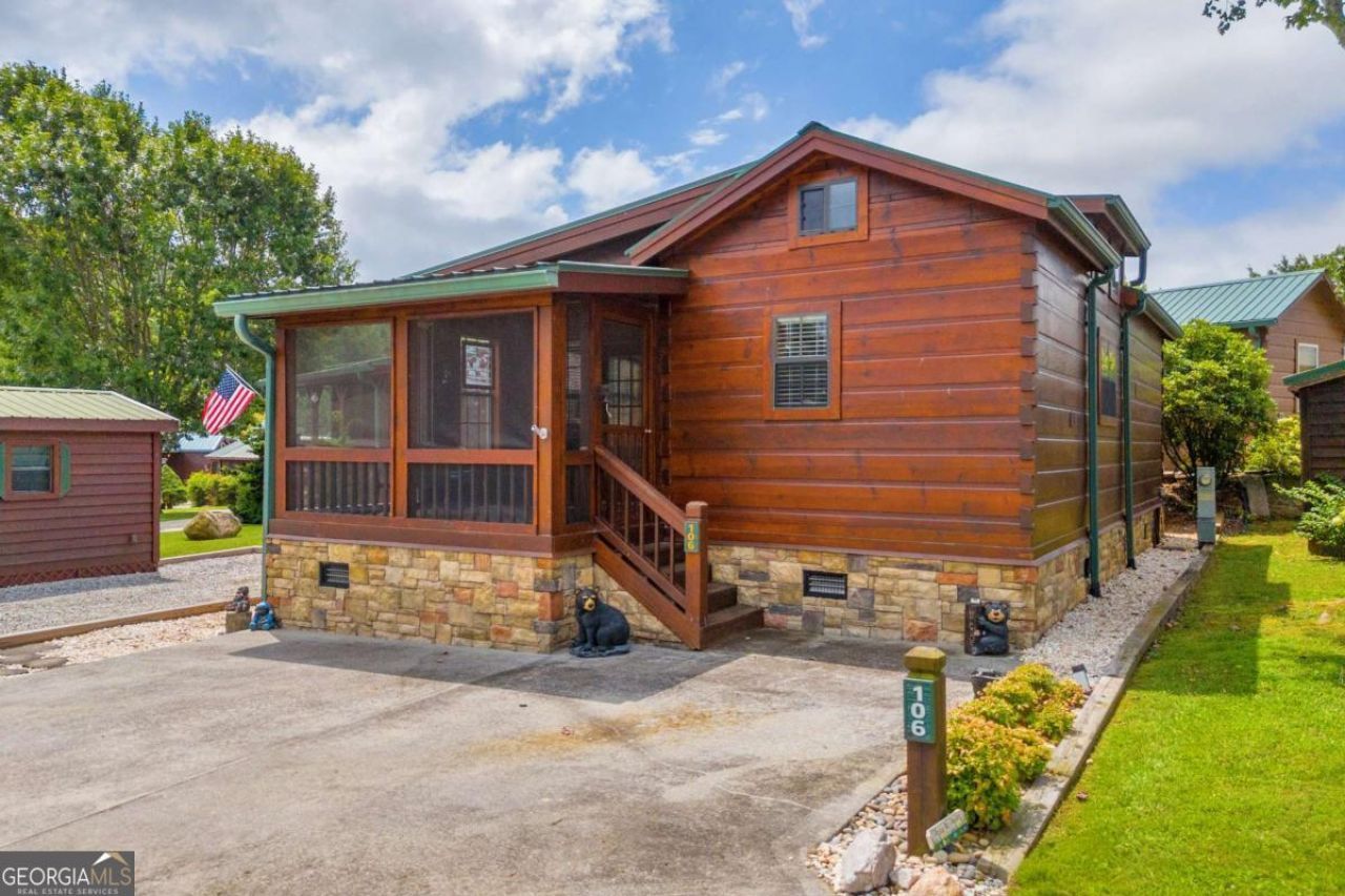 106 River Vista Drive, Dillard, GA 30537 Main Photo