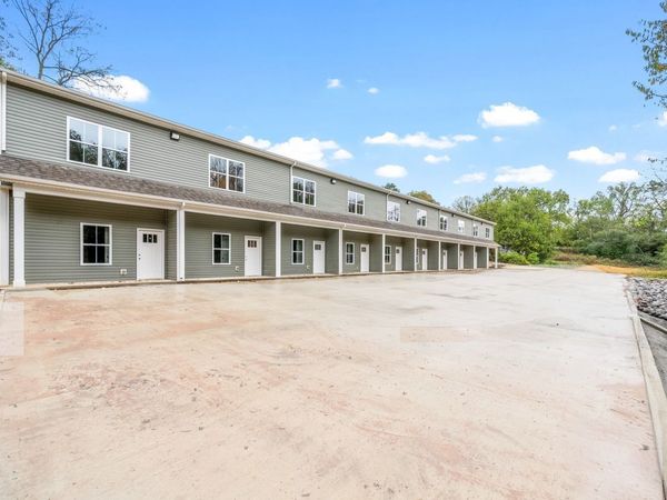 329 Cedar Ct, Unit B, Clarksville, TN 37042