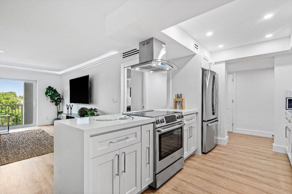 1111 S Ocean Boulevard, Unit 4210, Boca Raton, FL 33432 Photo