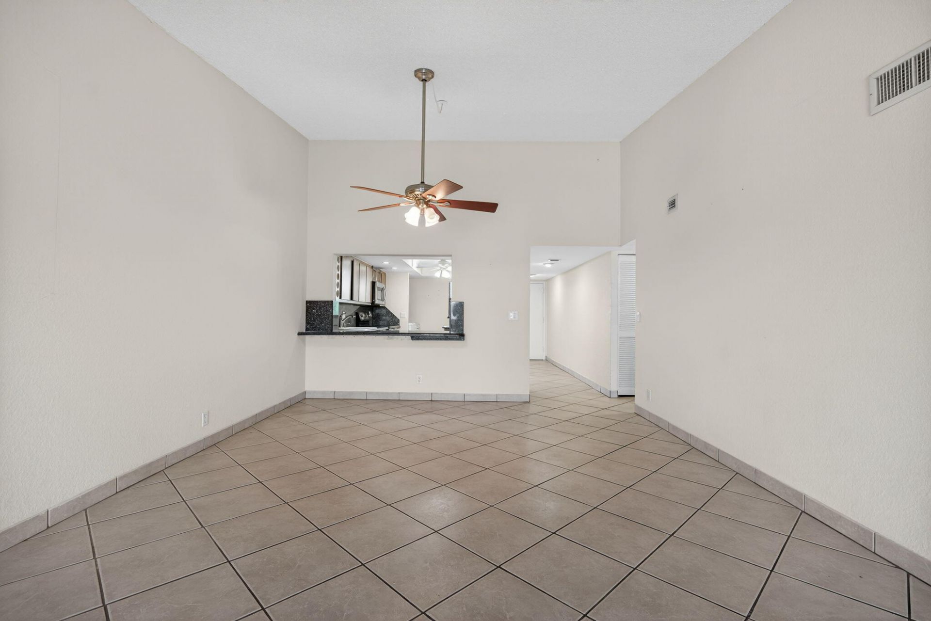 1030 Us Highway 1, Unit 413, North Palm Beach, FL 33408 Photo