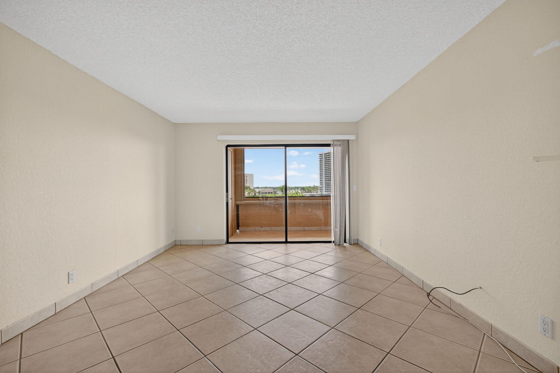 1030 Us Highway 1, Unit 413, North Palm Beach, FL 33408 Photo