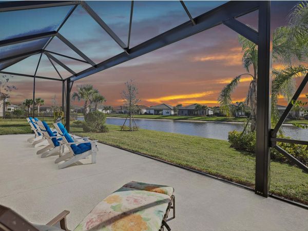 786 SE Courances Drive, Port St. Lucie, FL 34984