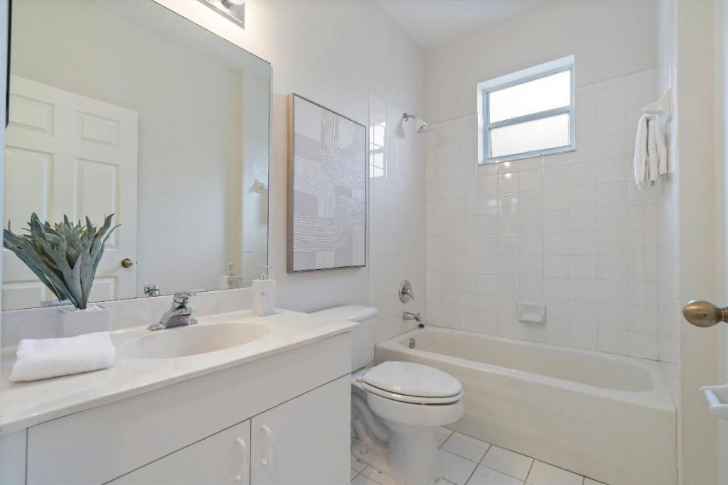 4155 NW 1st Court, Delray Beach, FL 33445 Photo