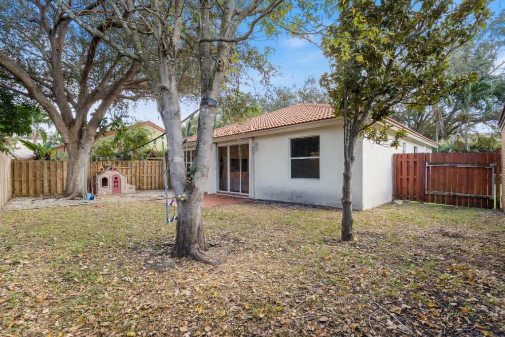 4155 NW 1st Court, Delray Beach, FL 33445 Photo