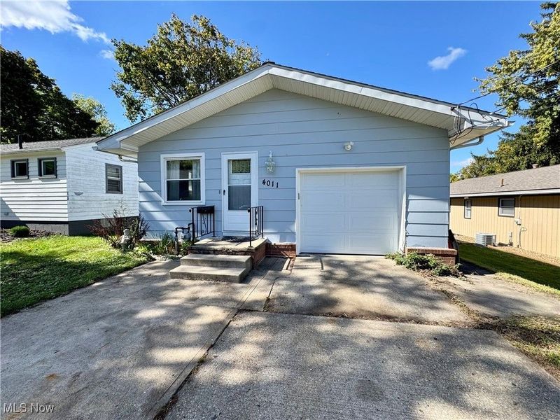 4011 Shanabruck Avenue NW, Canton, OH 44709 Photo 2