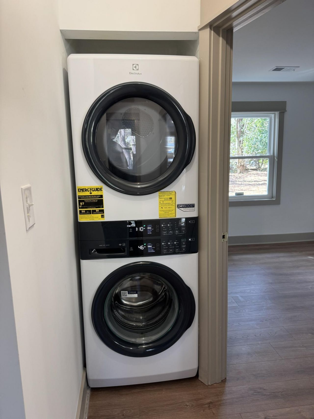 719 Wantoot Boulevard Photo 24