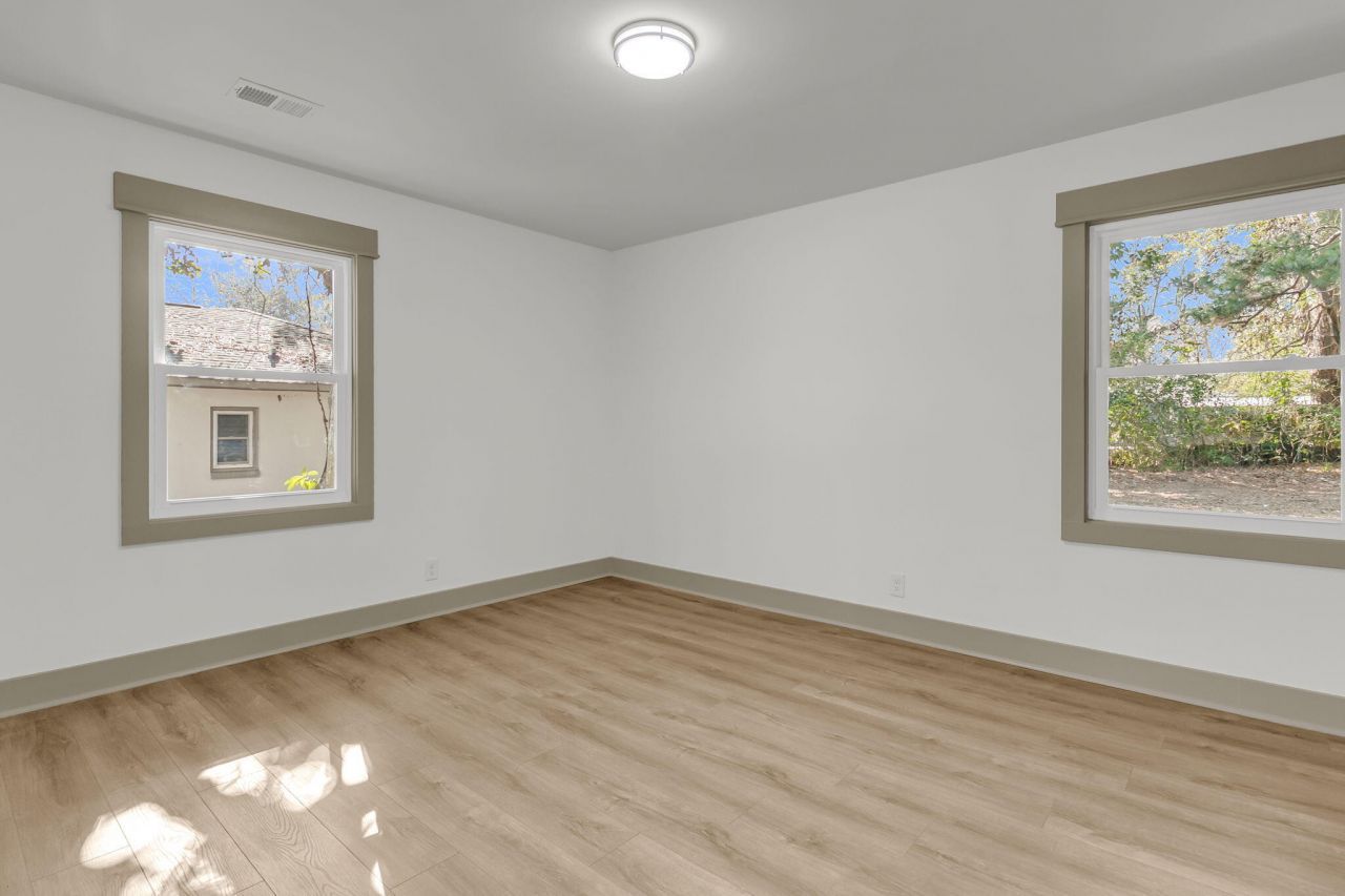 719 Wantoot Boulevard Photo 26