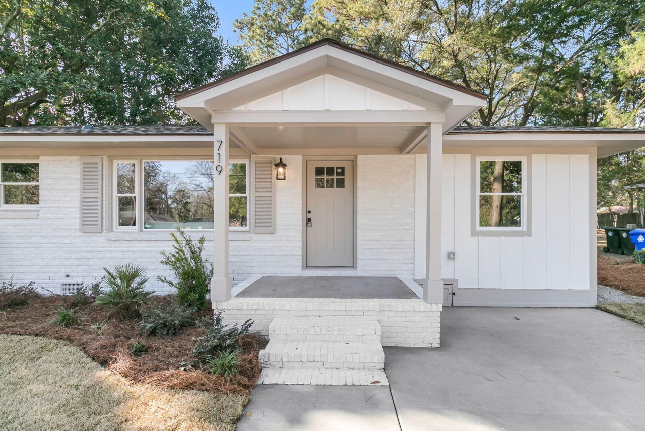 719 Wantoot Boulevard Photo 4