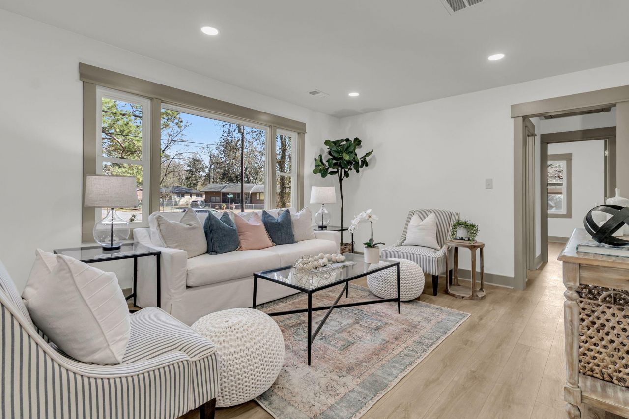 719 Wantoot Boulevard Photo 7