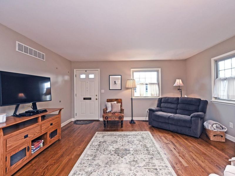 7 Creekwood Square, Unit 7, Glendale, OH 45246 Photo 10