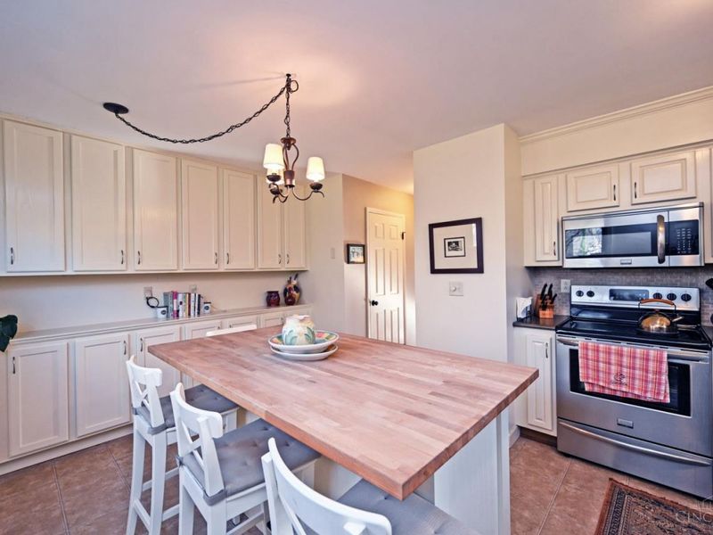 7 Creekwood Square, Unit 7, Glendale, OH 45246 Photo 14