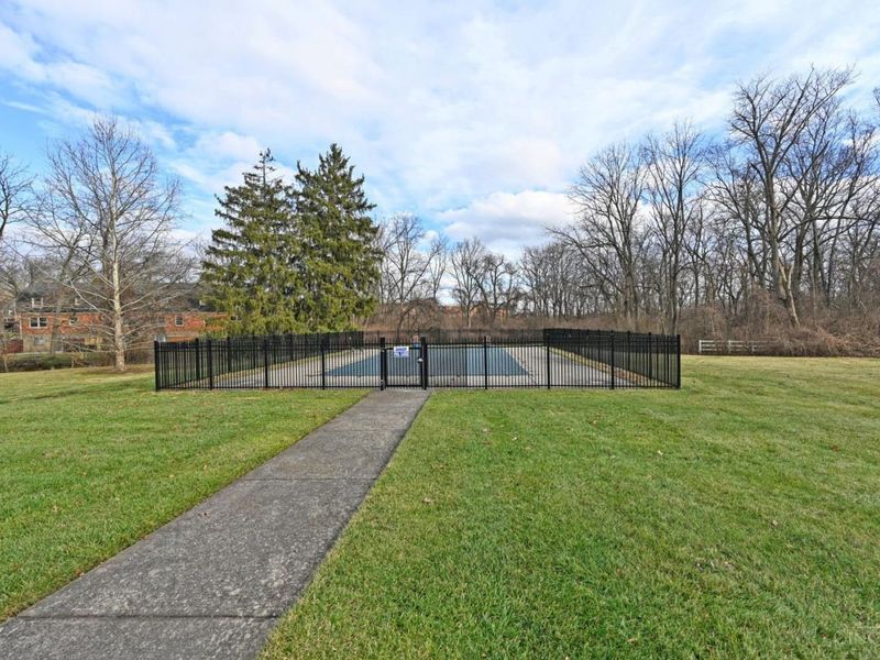 7 Creekwood Square, Unit 7, Glendale, OH 45246 Photo 35