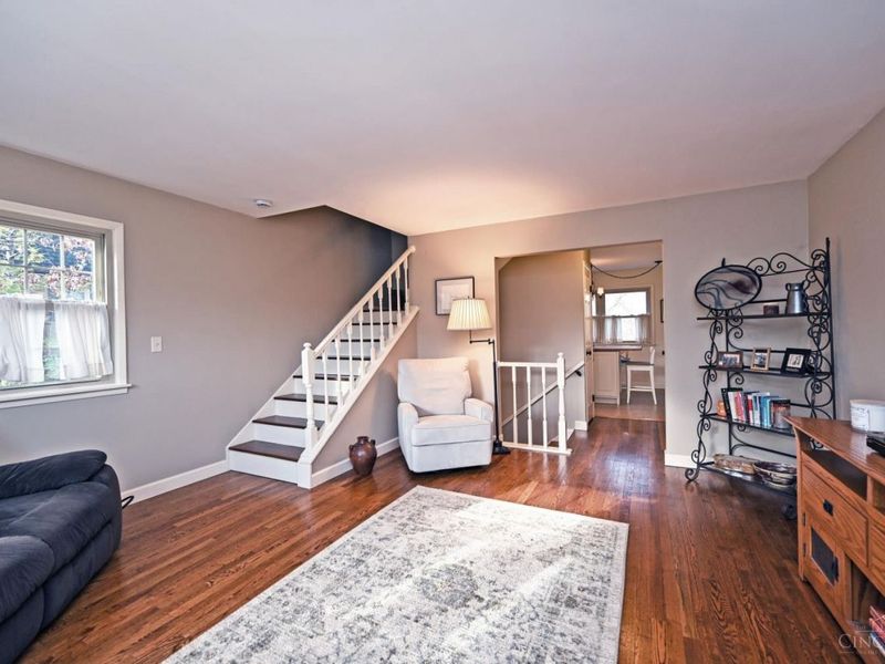 7 Creekwood Square, Unit 7, Glendale, OH 45246 Photo 7