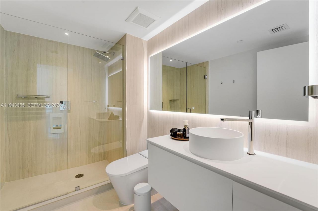 3301 NE 183rd St , Unit 3101, Aventura, FL 33160 Photo