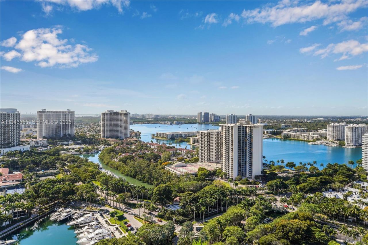 3301 NE 183rd St , Unit 3101, Aventura, FL 33160 Photo