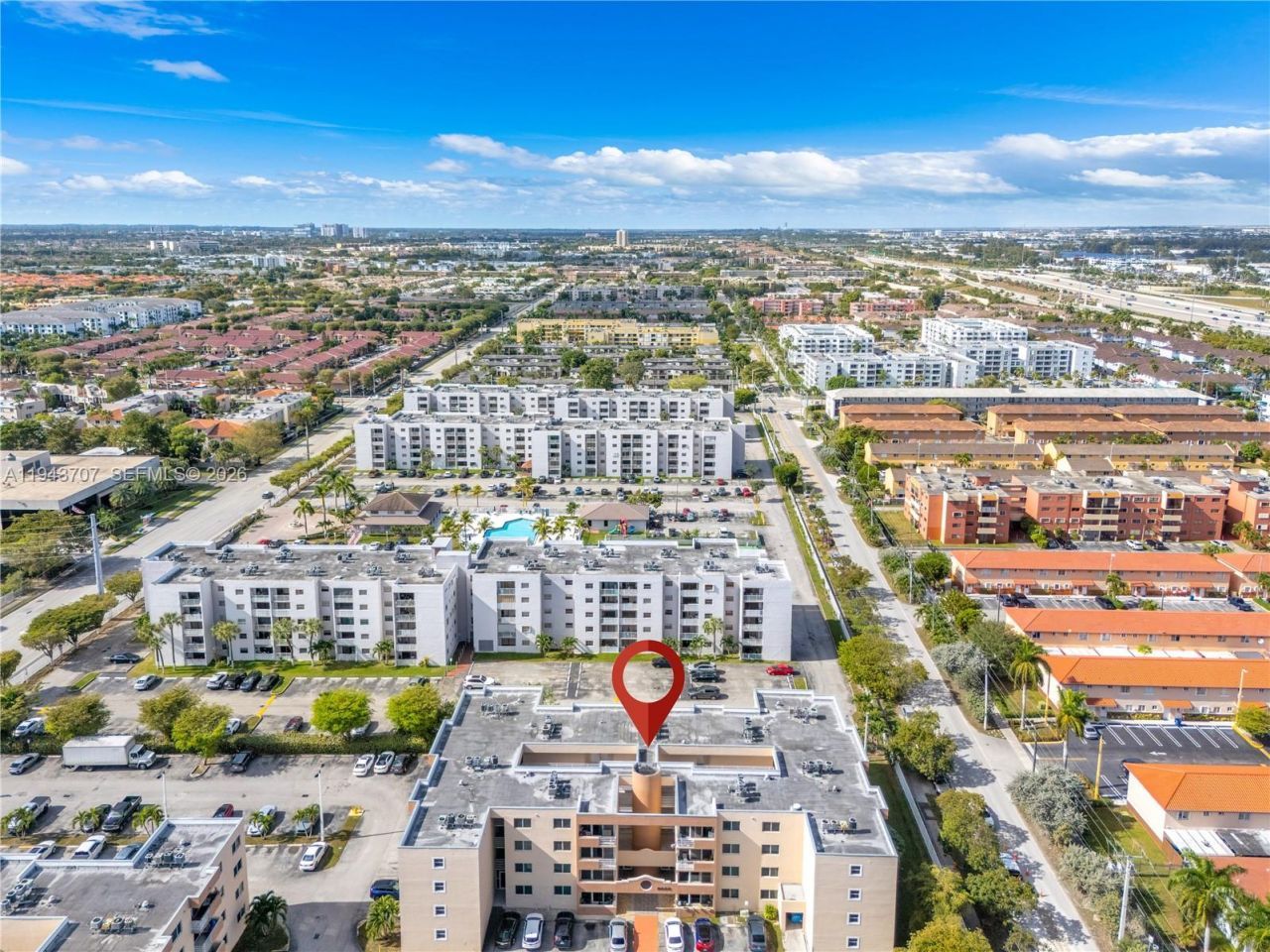 8050 NW 8th St, Unit 305, Miami, FL 33126 Photo