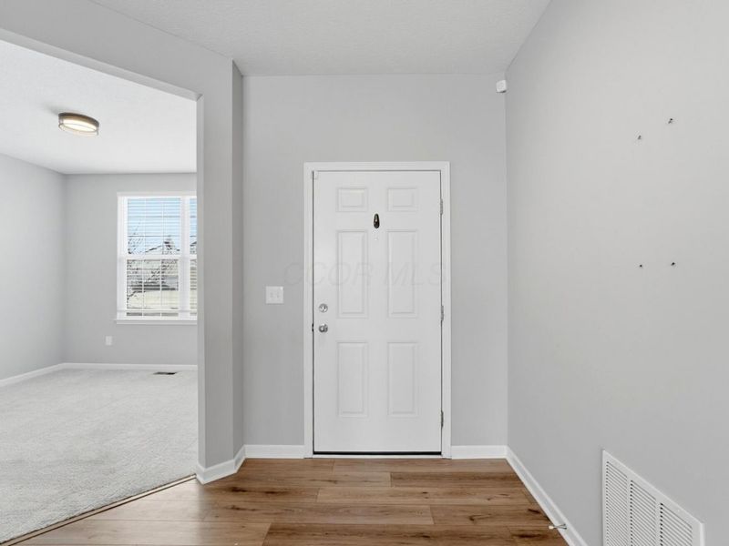 231 Leather Leaf Circle, Sunbury, OH 43074 Photo 3