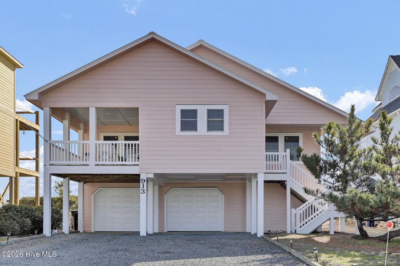 913 N Anderson Boulevard, Topsail Beach, NC 28445 Main Photo