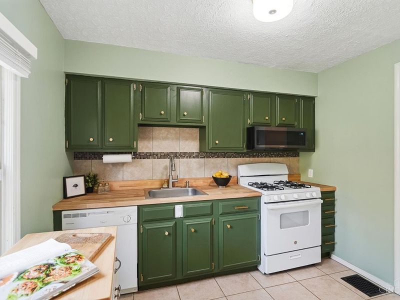 3702 Brotherton Road, Cincinnati, OH 45209 Photo 16