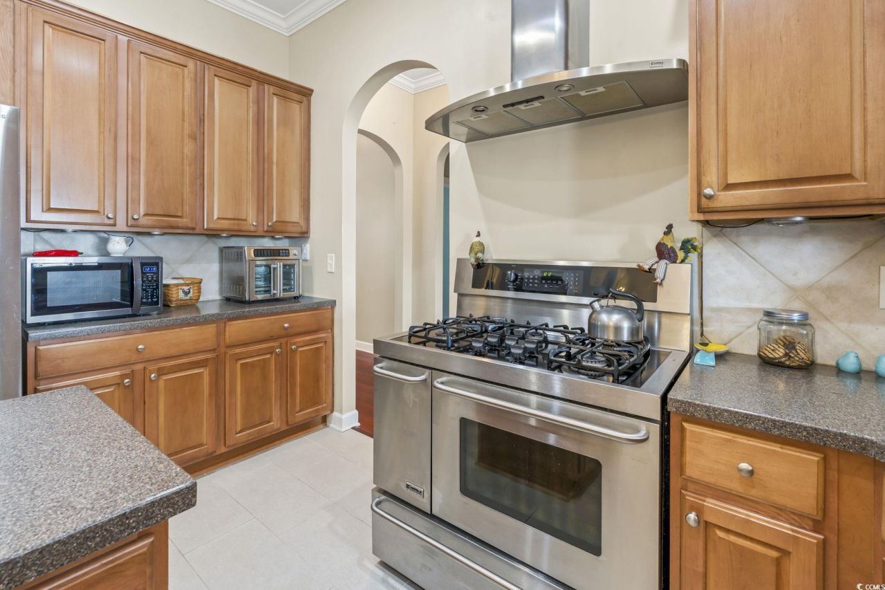 605 Tattlesbury Dr. Photo 24