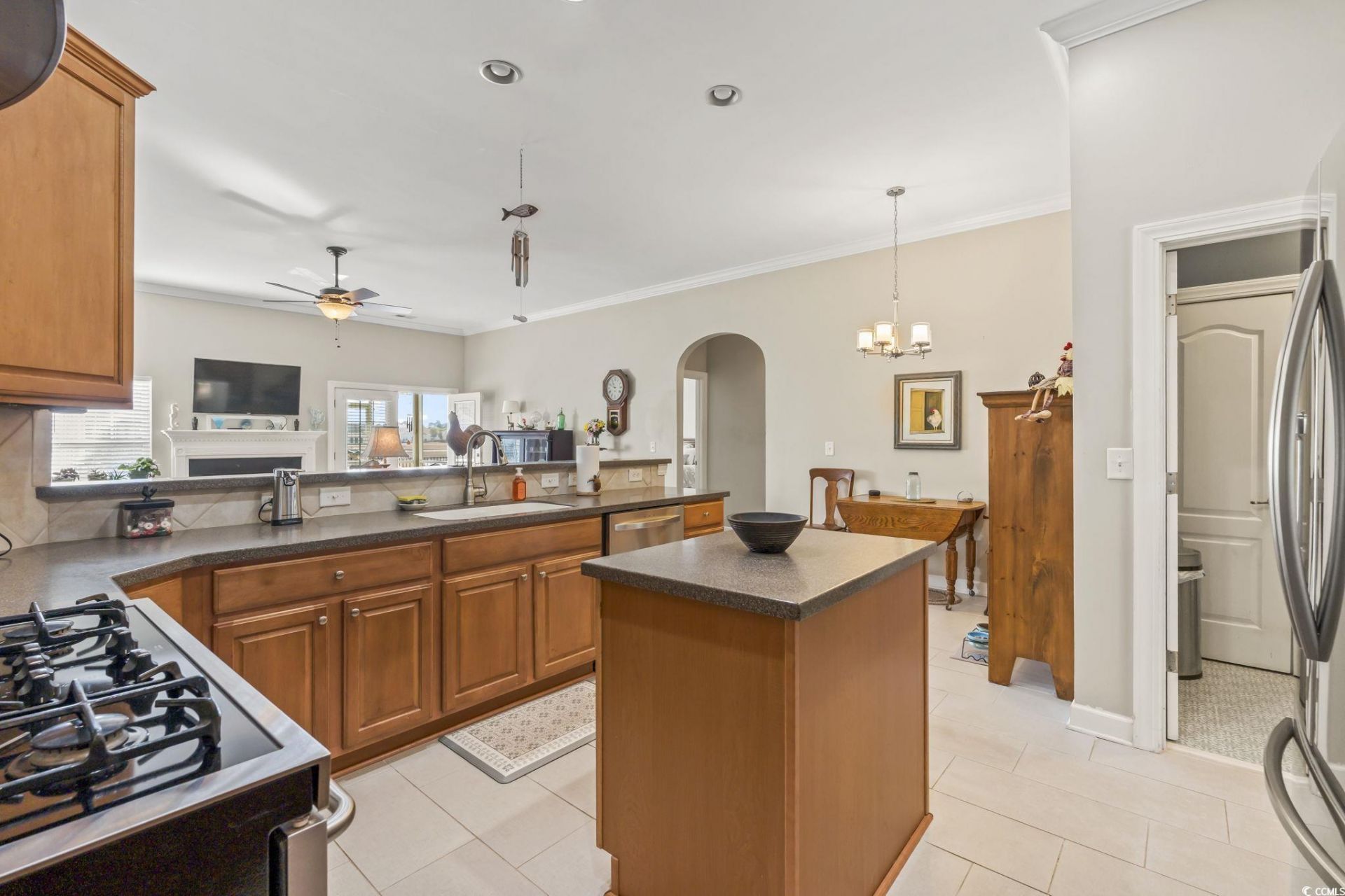 605 Tattlesbury Dr. Photo 9
