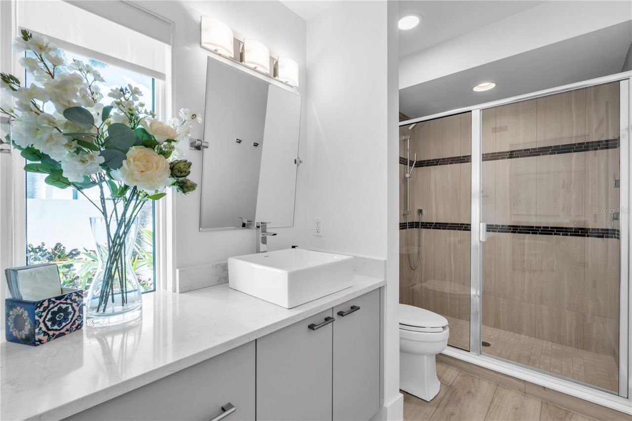 701 Tyler Drive, Sarasota, FL 34236 Photo