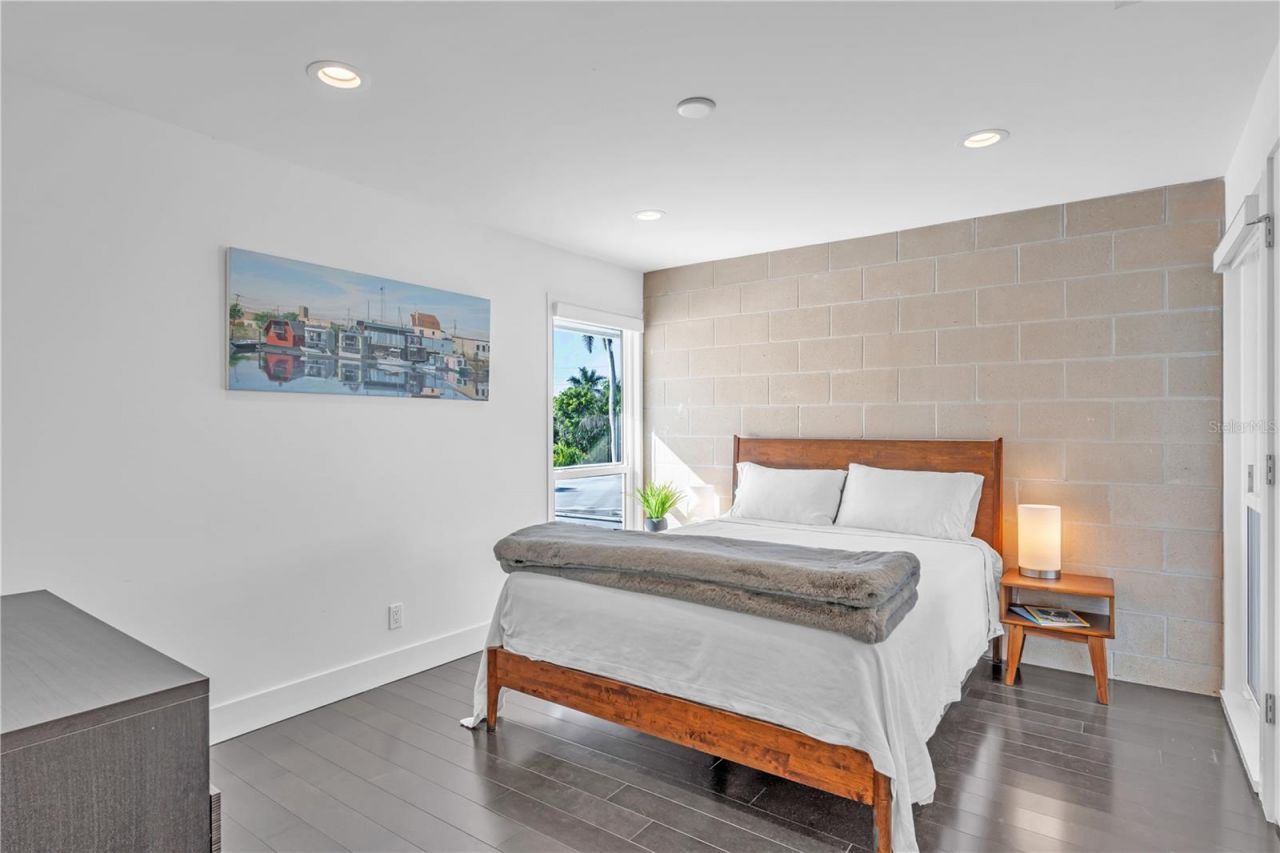 701 Tyler Drive, Sarasota, FL 34236 Photo