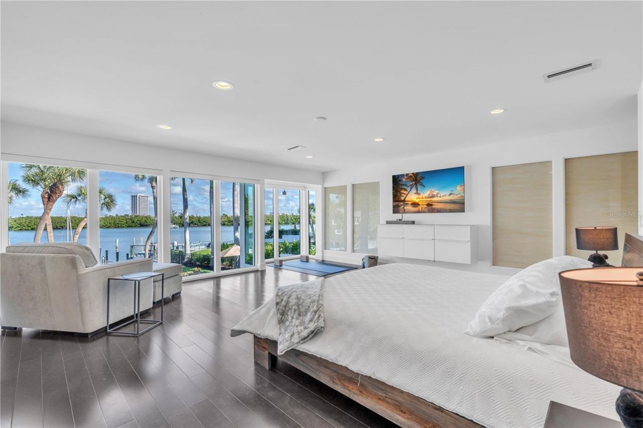 701 Tyler Drive, Sarasota, FL 34236 Photo