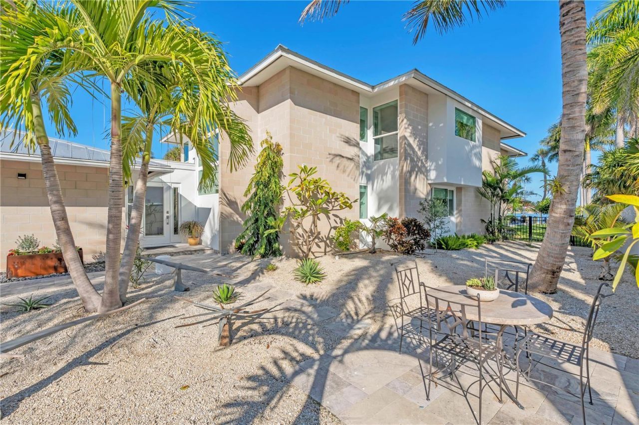 701 Tyler Drive, Sarasota, FL 34236 Photo