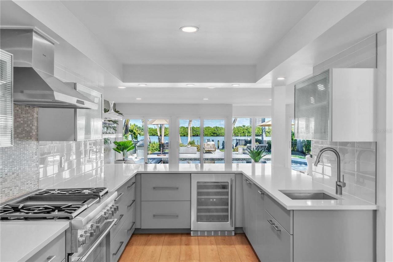 701 Tyler Drive, Sarasota, FL 34236 Photo