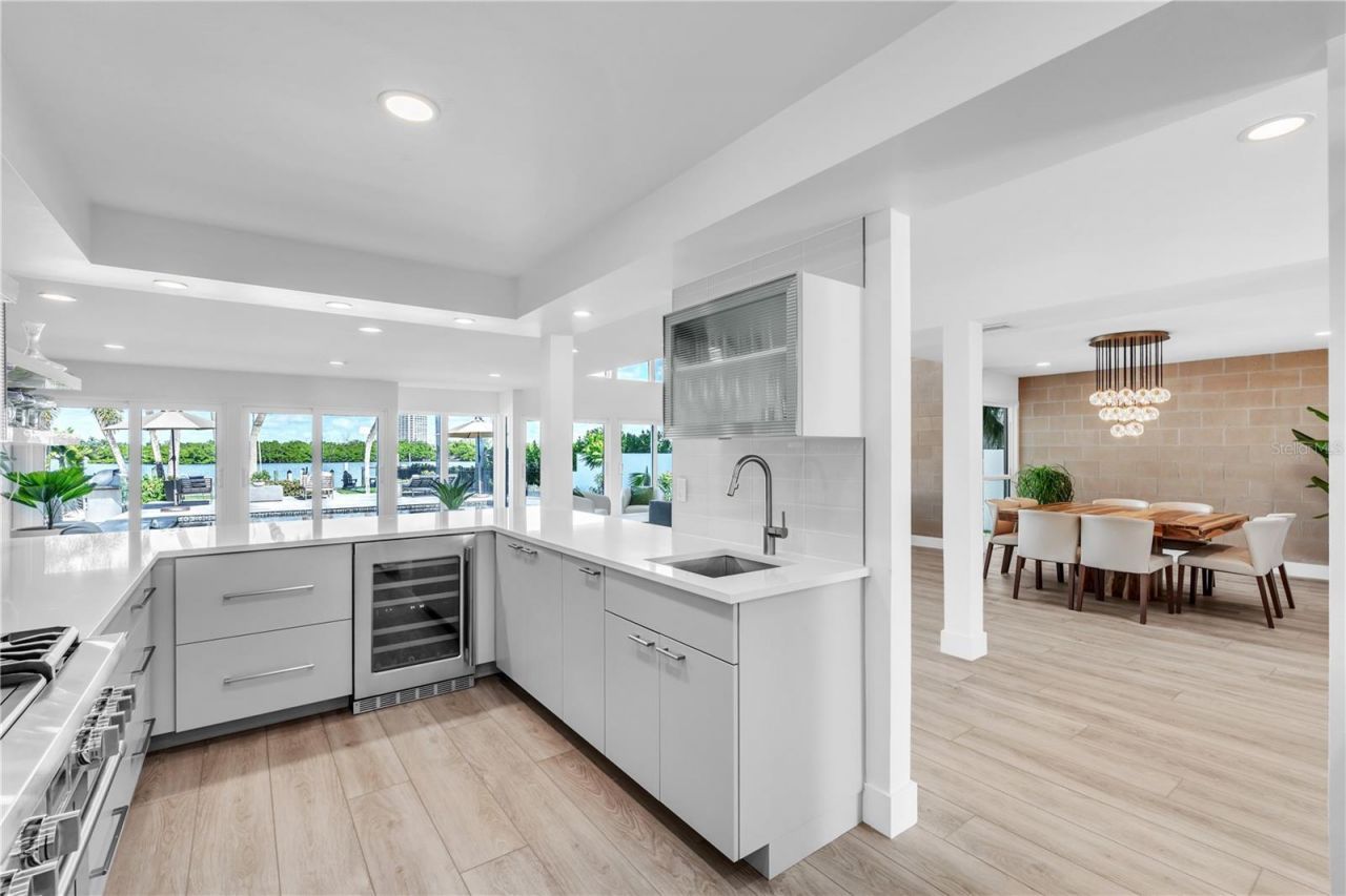 701 Tyler Drive, Sarasota, FL 34236 Photo