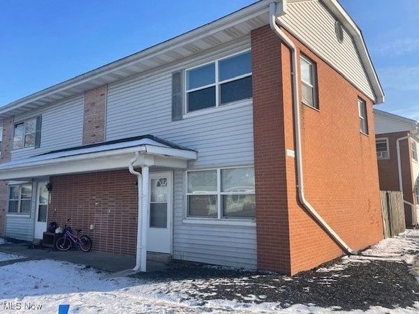 219 Buckeye Circle, Columbus, OH 43217