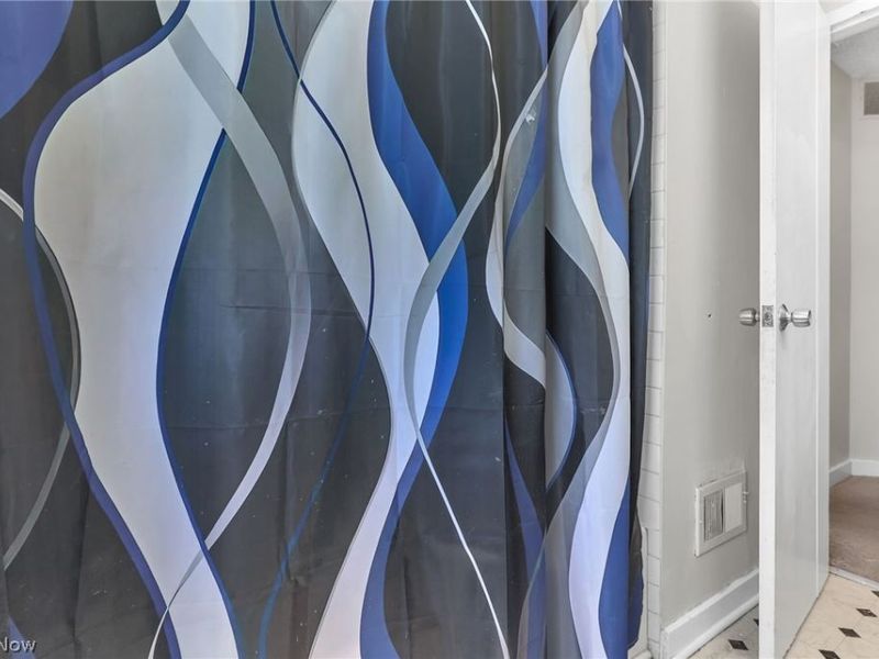 219 Buckeye Circle, Columbus, OH 43217 Photo 20