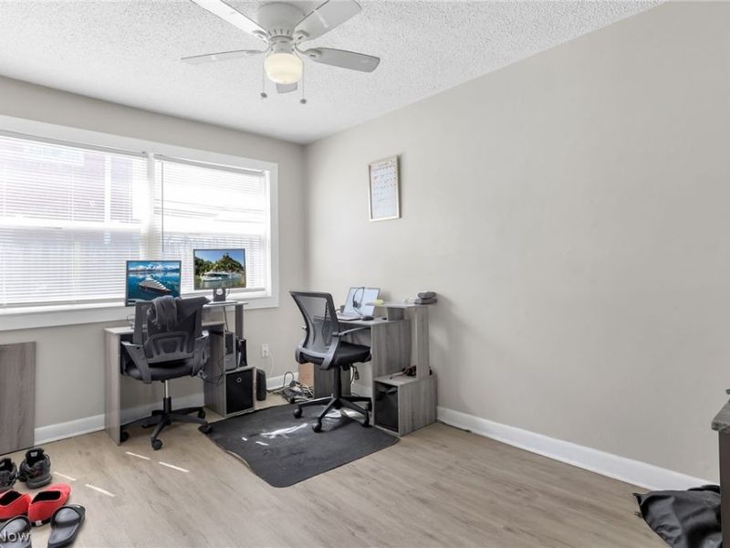 219 Buckeye Circle, Columbus, OH 43217 Photo 8