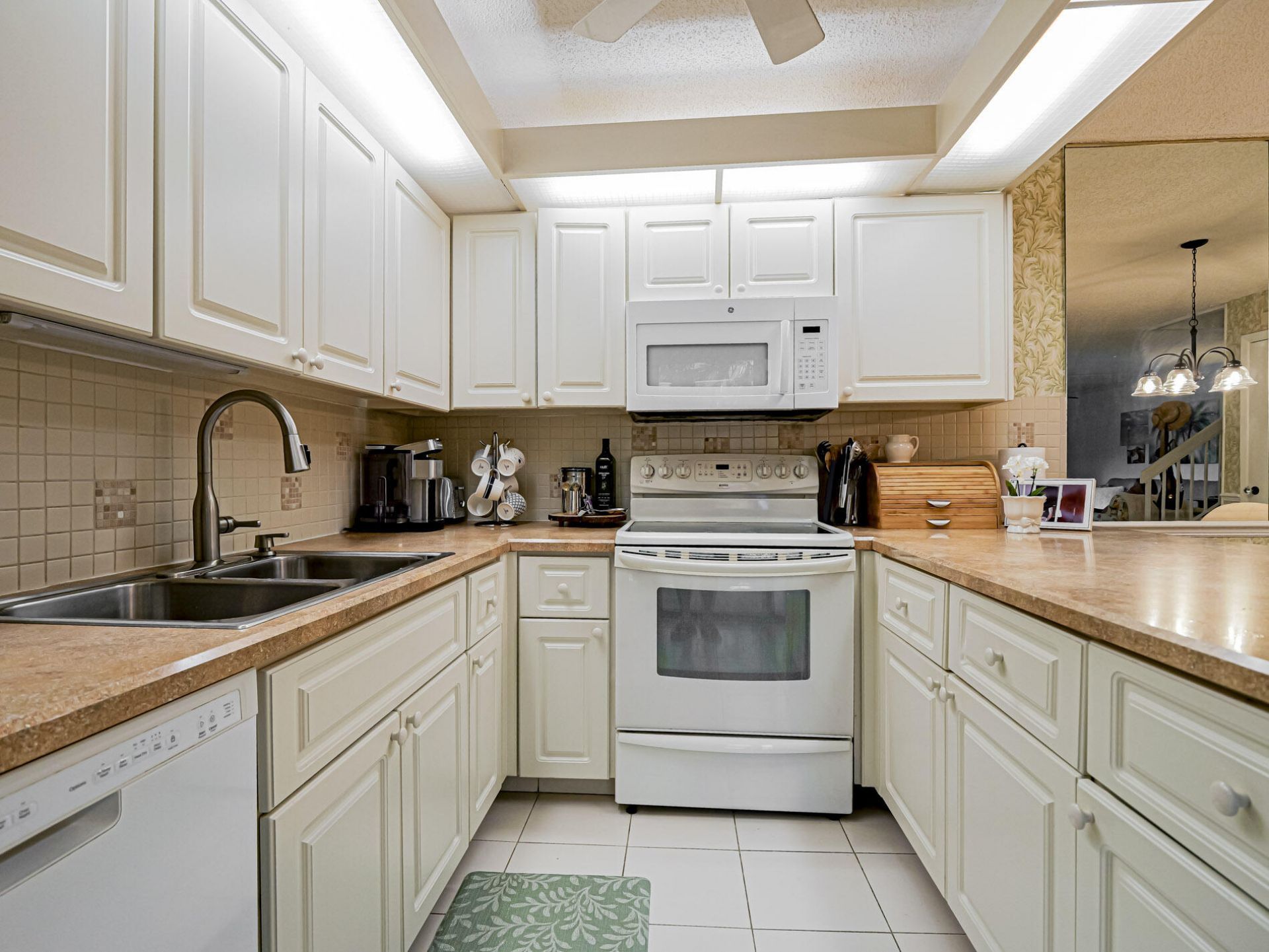 1166 6th Avenue, Unit 14c, Vero Beach, FL 32960 Photo