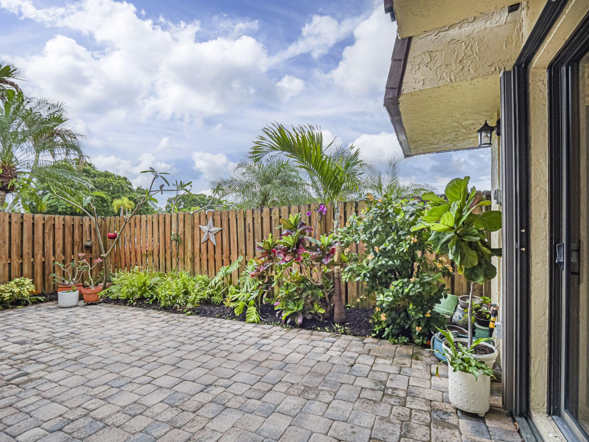 1166 6th Avenue, Unit 14c, Vero Beach, FL 32960 Photo